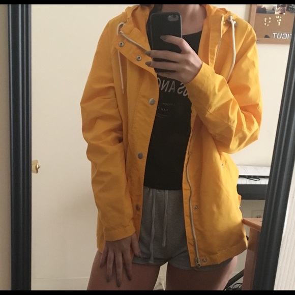 yellow jacket old navy
